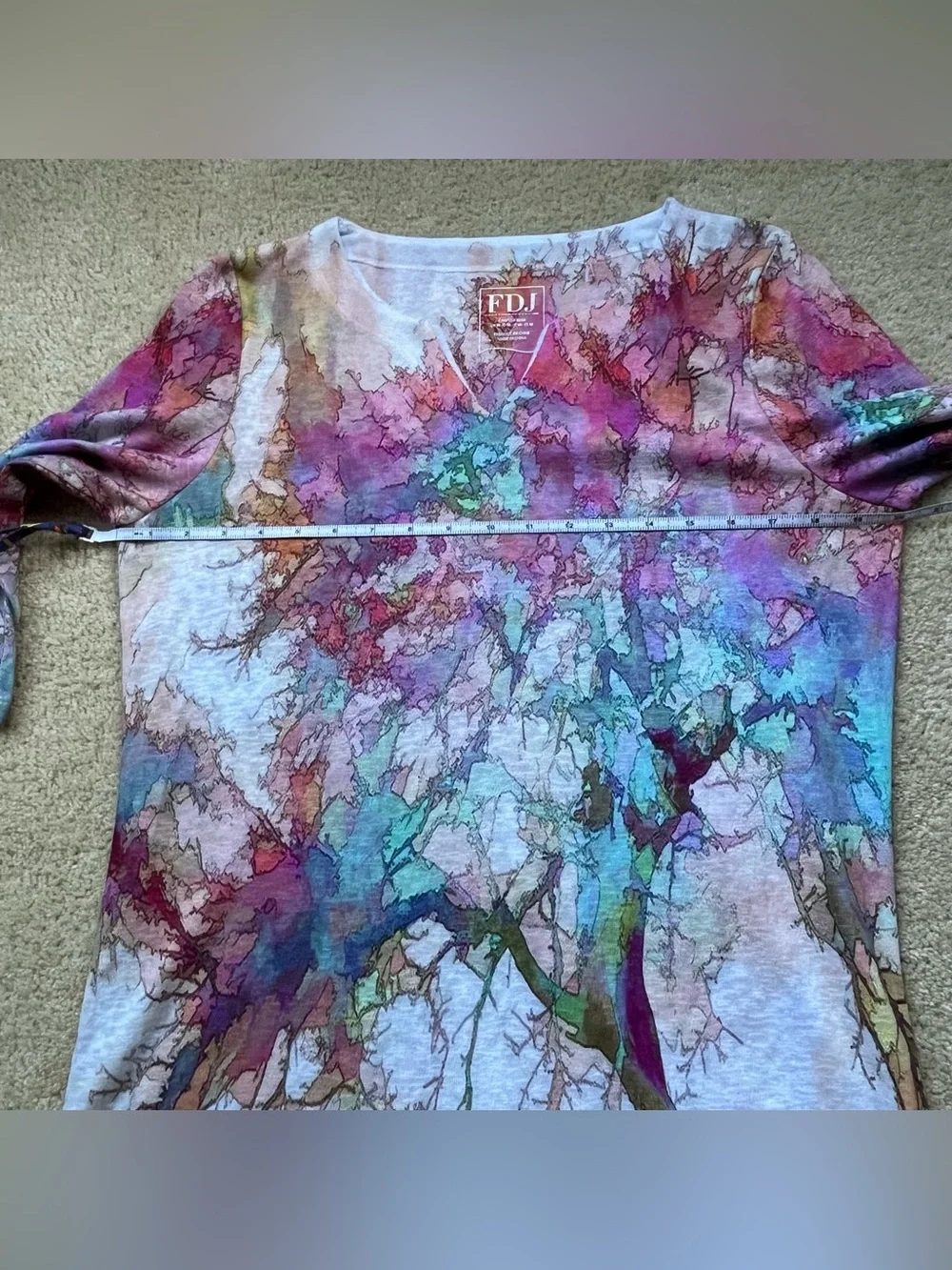 FDJ Women’s Multicolor Pullover Blouse w/ Elbow Length Sleeves - Size M - EUC